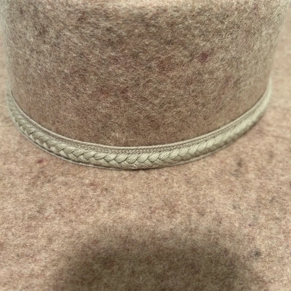 Universal Thread Tan Wool Fedora Hat